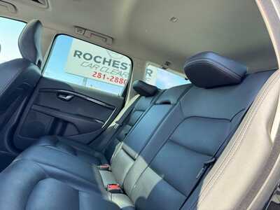 2015 Volvo XC70, $9591. Photo 12