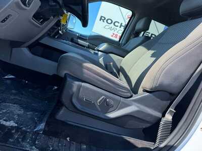 2016 Ford F150 Crew Cab, $18436. Photo 8