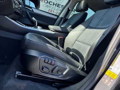 2016 BMW X4, $9490. Photo 8