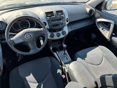 2007 Toyota RAV4, $7591. Photo 5