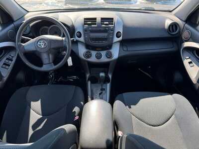 2007 Toyota RAV4, $7591. Photo 6