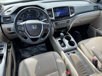 2016 Honda Pilot, $11590. Photo 10