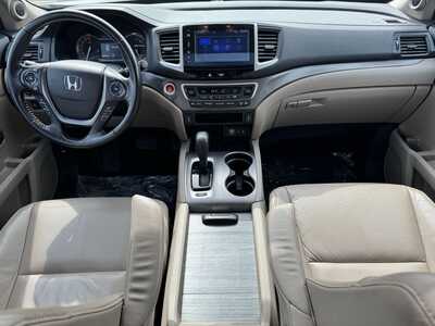 2016 Honda Pilot, $11590. Photo 11