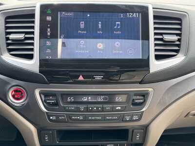 2016 Honda Pilot, $11590. Photo 12