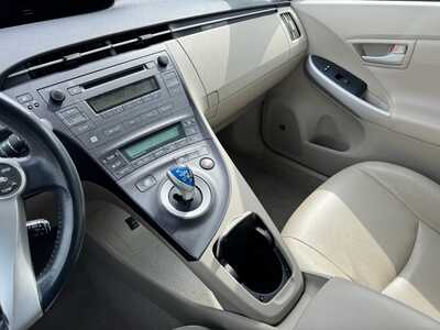 2011 Toyota Prius, $8290. Photo 12