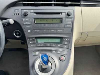 2011 Toyota Prius, $8290. Photo 8