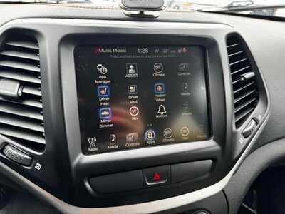 2015 Jeep Cherokee, $7490. Photo 3