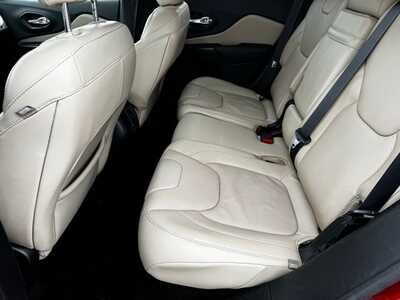 2015 Jeep Cherokee, $7490. Photo 6