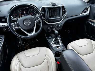 2015 Jeep Cherokee, $7490. Photo 8