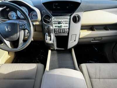 2011 Honda Pilot, $6290. Photo 2