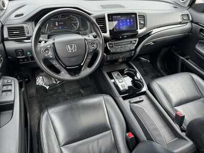 2018 Honda Pilot, $15819. Photo 12