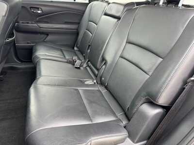 2018 Honda Pilot, $15819. Photo 7