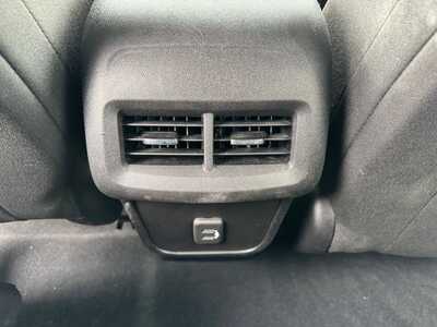 2020 Chevrolet Equinox, $13799. Photo 7