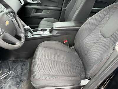 2015 Chevrolet Equinox, $8000. Photo 4