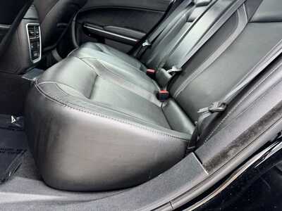 2019 Dodge Charger, $15999. Photo 11