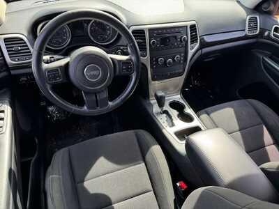 2011 Jeep Grand Cherokee, $12990. Photo 7