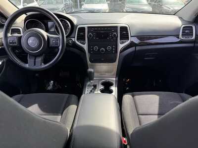 2011 Jeep Grand Cherokee, $12990. Photo 8