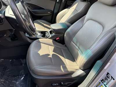 2014 Hyundai Santa Fe, $6998. Photo 5