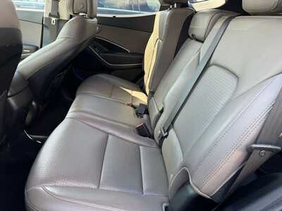 2014 Hyundai Santa Fe, $6998. Photo 6