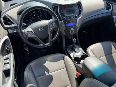 2014 Hyundai Santa Fe, $6998. Photo 8