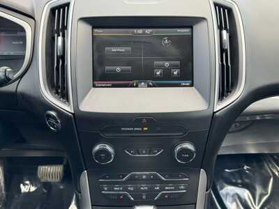 2015 Ford Edge, $10490. Photo 11
