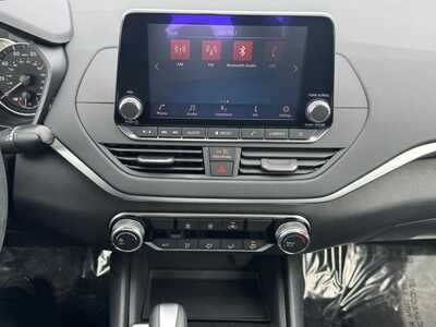 2019 Nissan Altima, $11690. Photo 10