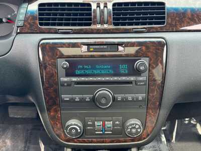 2014 Chevrolet Impala, $8990. Photo 11