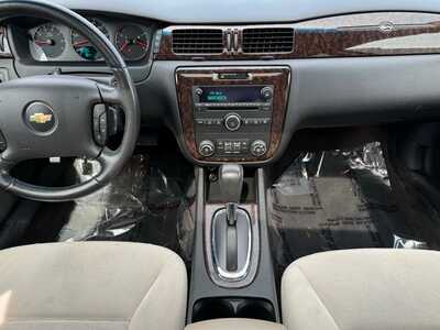 2014 Chevrolet Impala, $8990. Photo 2