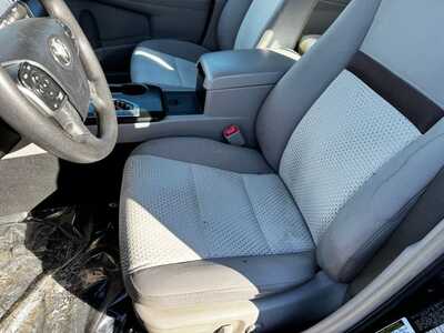 2013 Toyota Camry, $10590. Photo 4