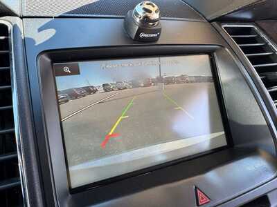 2015 Ford Taurus, $8490. Photo 4