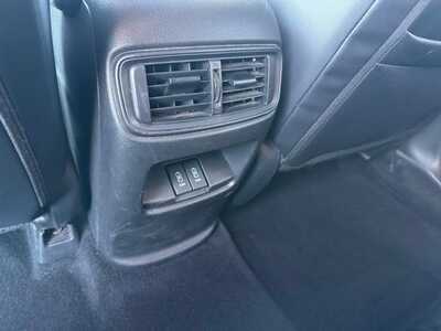 2017 Honda CR-V, $13590. Photo 8