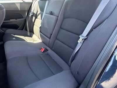 2016 Chevrolet Cruze, $7990. Photo 5