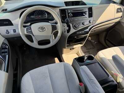 2012 Toyota Sienna, $7490. Photo 9