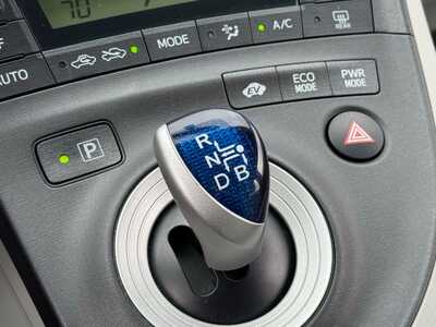 2010 Toyota Prius, $6990. Photo 11