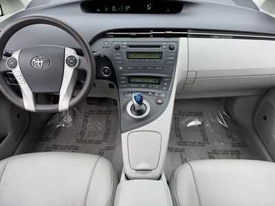 2010 Toyota Prius, $6990. Photo 2
