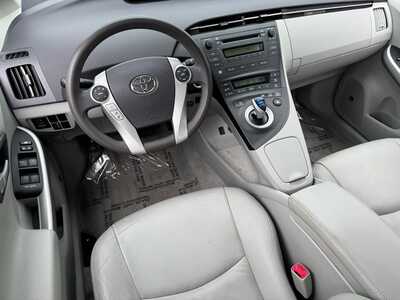 2010 Toyota Prius, $6990. Photo 6