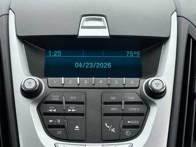 2011 Chevrolet Equinox, $8490. Photo 11