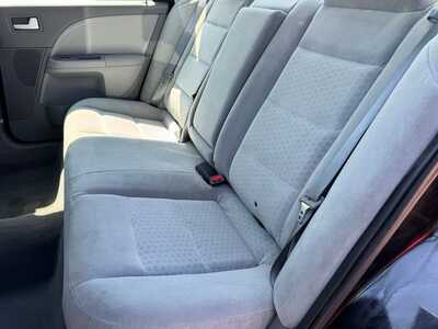 2007 Ford Five Hundred, $3990. Photo 5