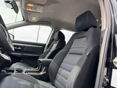 2018 Honda CR-V, $15990. Photo 9
