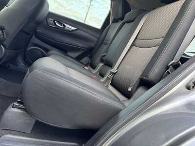 2018 Nissan Rogue, $11990. Photo 10