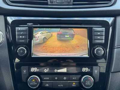 2018 Nissan Rogue, $11990. Photo 4