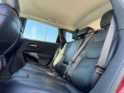 2019 Jeep Cherokee, $14490. Photo 11