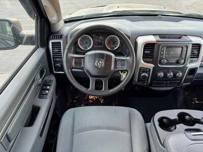 2017 RAM 1500 Ext Cab, $15990. Photo 4