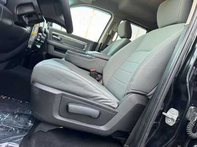 2017 RAM 1500 Ext Cab, $15990. Photo 7