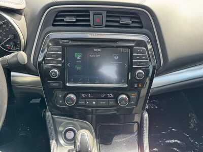 2016 Nissan Maxima, $10990. Photo 10