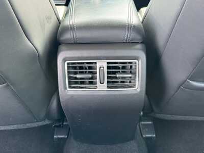 2016 Nissan Maxima, $10990. Photo 4