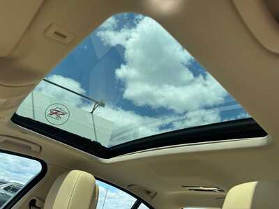 2011 BMW 5 Series, $8000. Photo 7