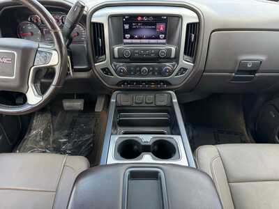 2015 GMC 1500 Crew Cab, $20990. Photo 2