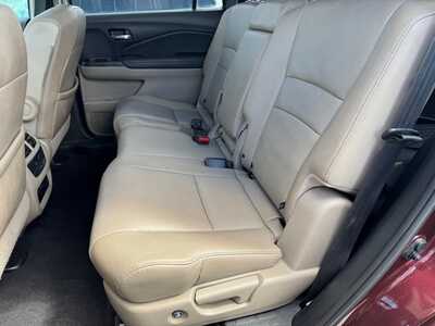 2018 Honda Pilot, $16970. Photo 7