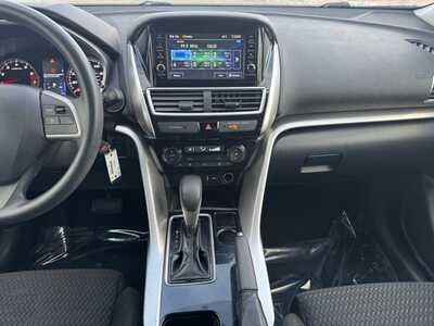 2019 Mitsubishi Eclipse, $9998. Photo 2